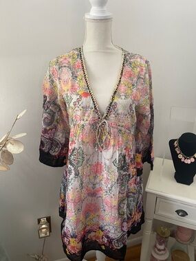 NATURAL LIFE Floral Lightweight Top in White, Pink, Yellow, Green